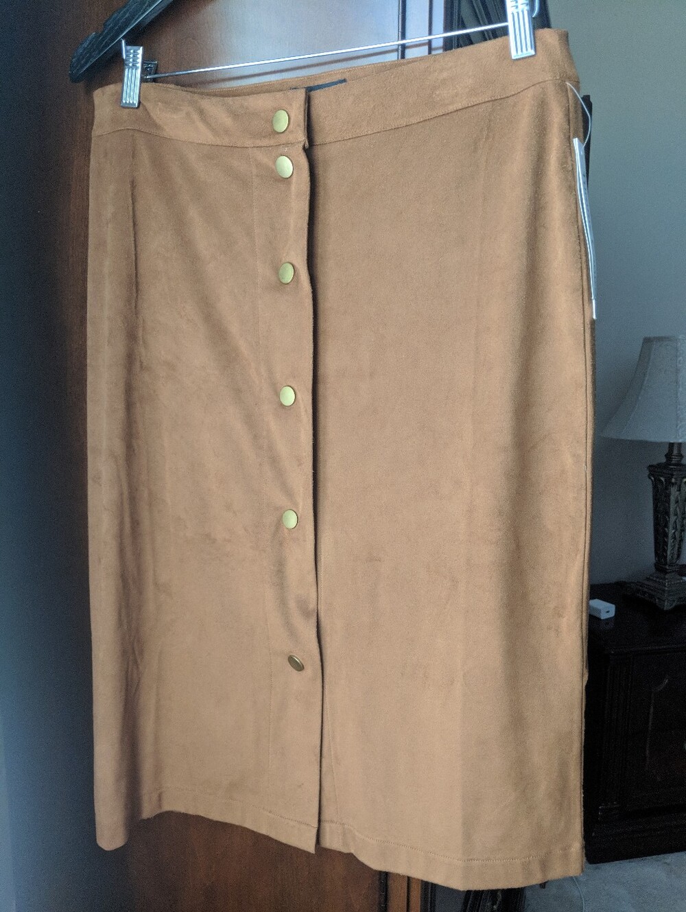 Button-Front Faux Suede Midi Skirt in Camel